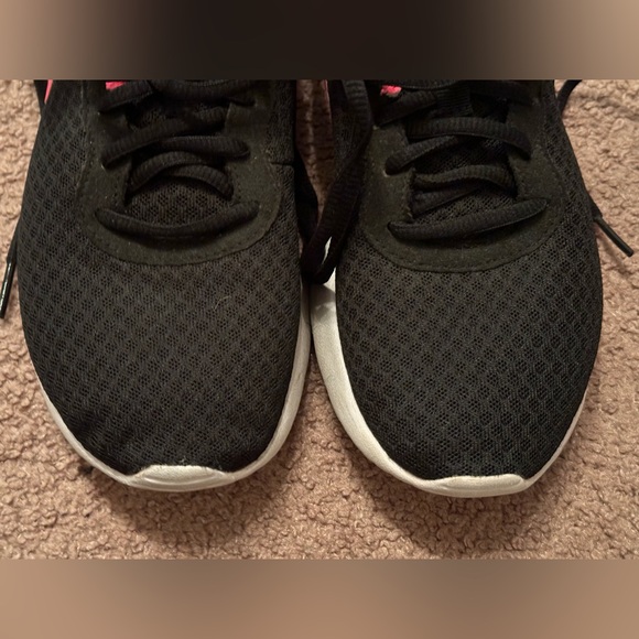 Nike Unisex Big Kids Youth Tanjun Running Gym Shoes Sneakers Black Pink Size 5Y - Picture 5 of 15